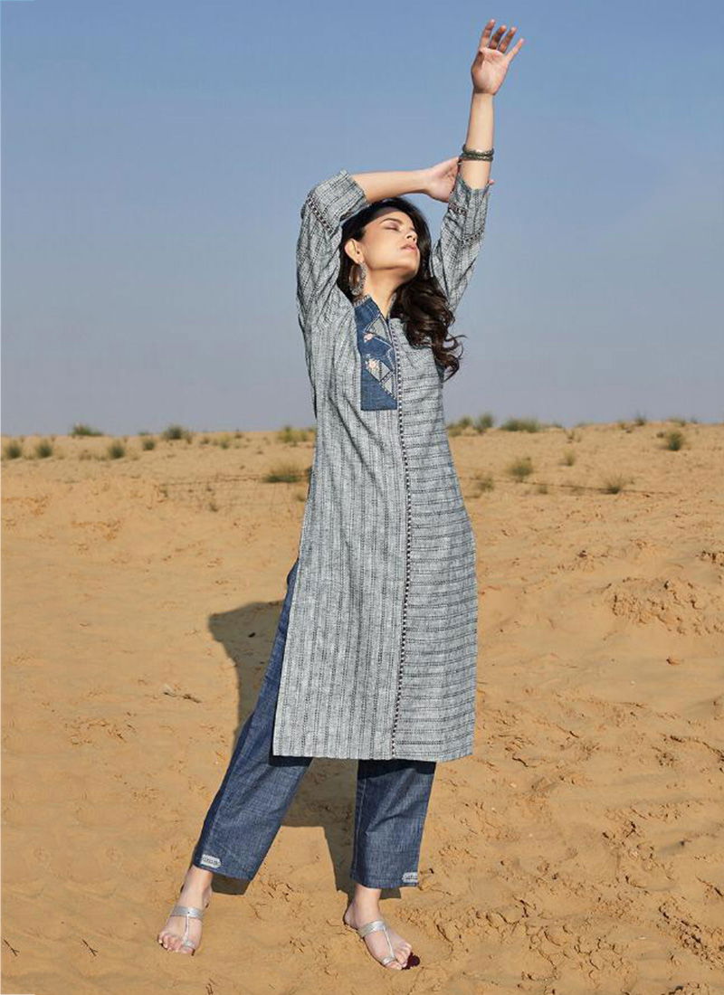 Desrat Pure Handloom Viscose Cotton Designer Embroidery Work And Cotton Palazzo Kurti Collection